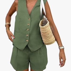 Green Sleeveless Vest and Shorts Set